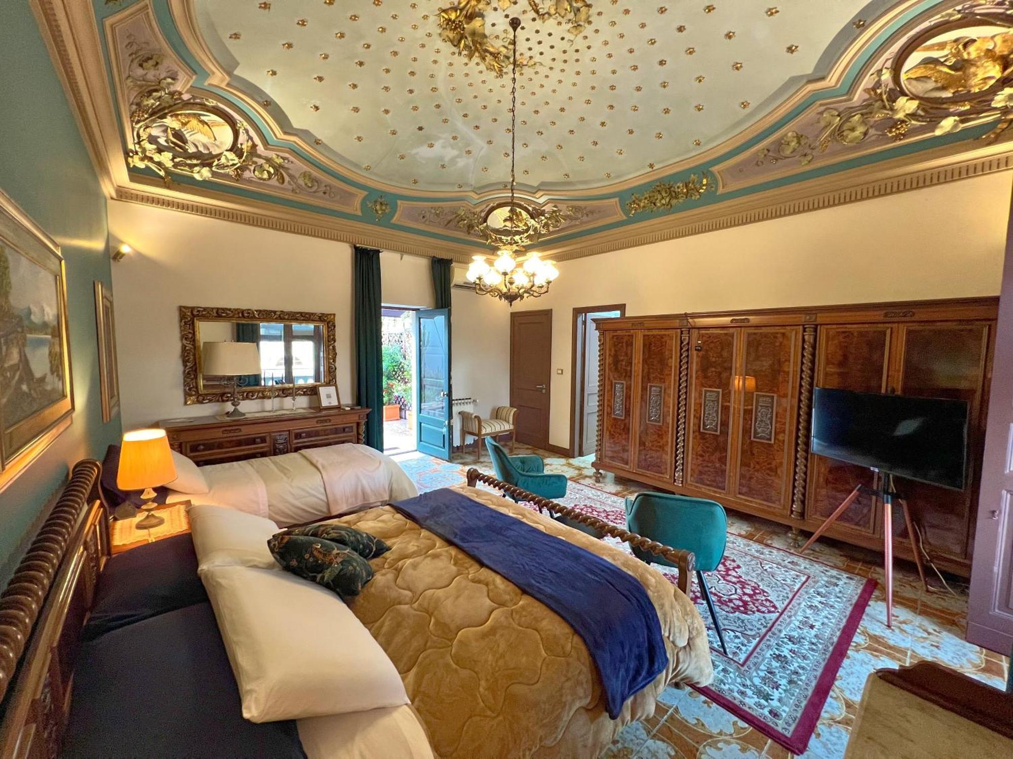 Allure Palace Ачиреале Экстерьер фото